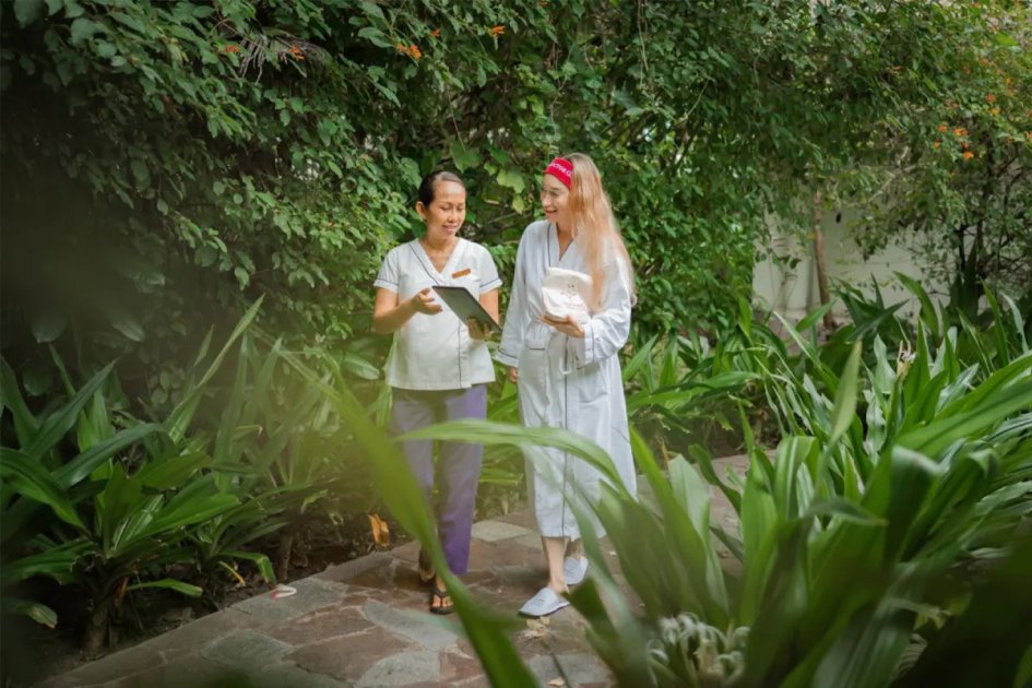 Mercure Maldives Kooddoo Becomes First Resort in the Maldives to Launch Doctor G Skincare